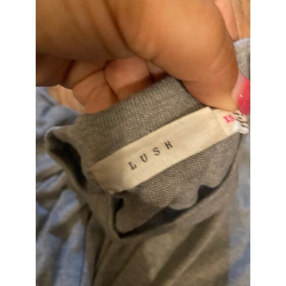 Lush women's grey flared sleeve with corset tie bottom pullover sweater size XS - Picture 4 of 7